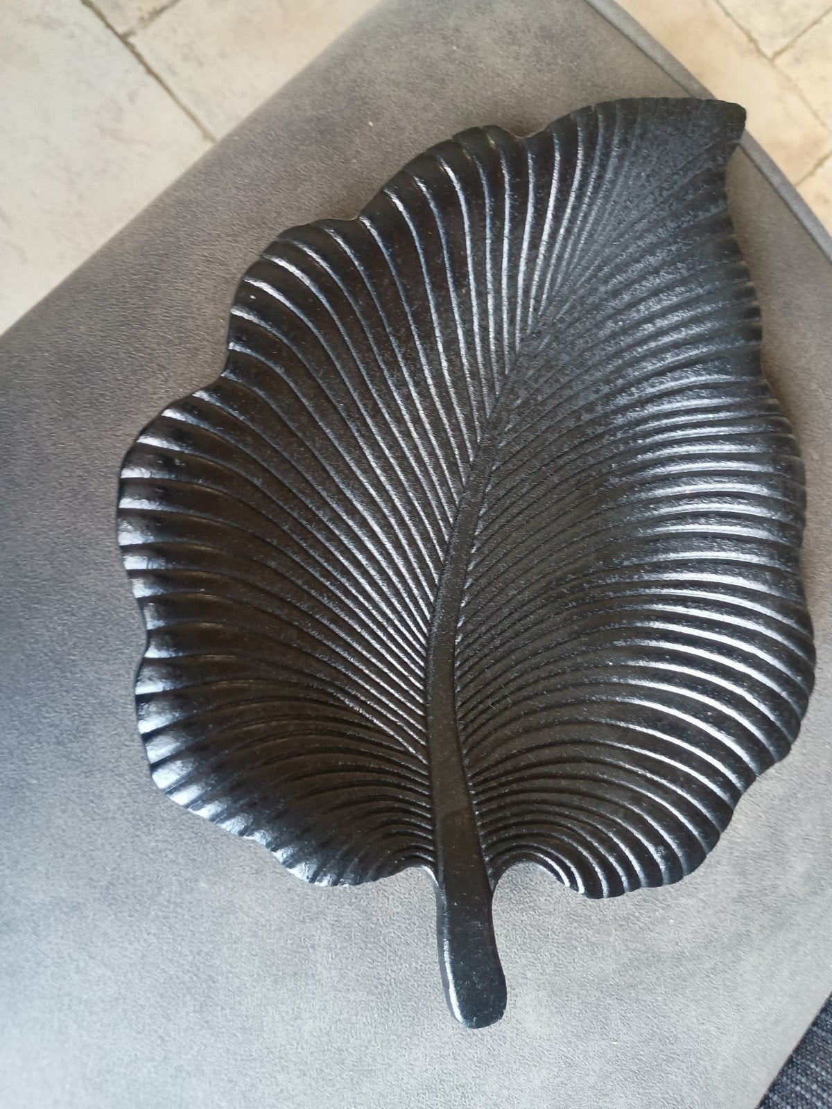 Nieuw kunststof schaaltje met bladmotief, Kunststof, Schaal, Nieuw, Ophalen of Verzenden