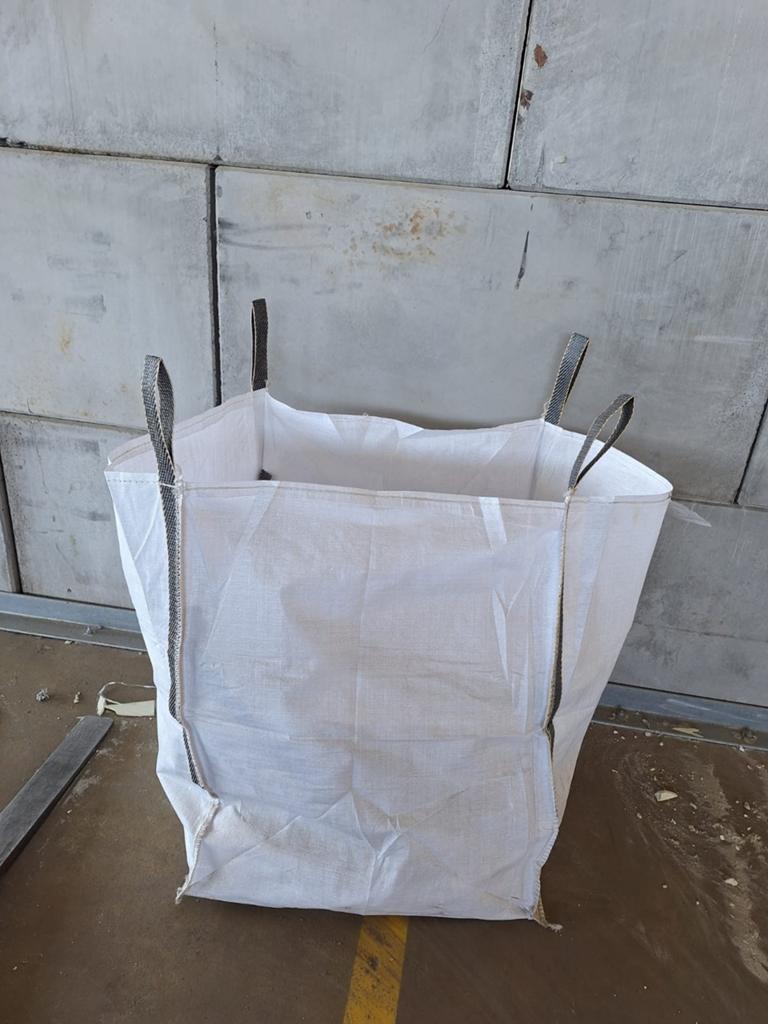 Gebruikte Big Bag - 1m3 zakken bigbags, Ophalen, Zo goed als nieuw