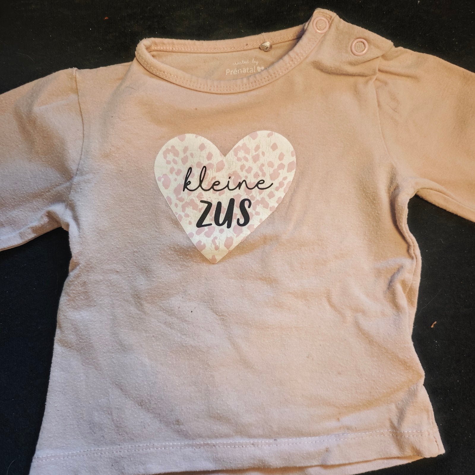 Roze baby shirtje 'Kleine Zus' van Prénatal, maat 68, Kinderen en Baby's, Prénatal, Gebruikt, Meisje, Ophalen of Verzenden