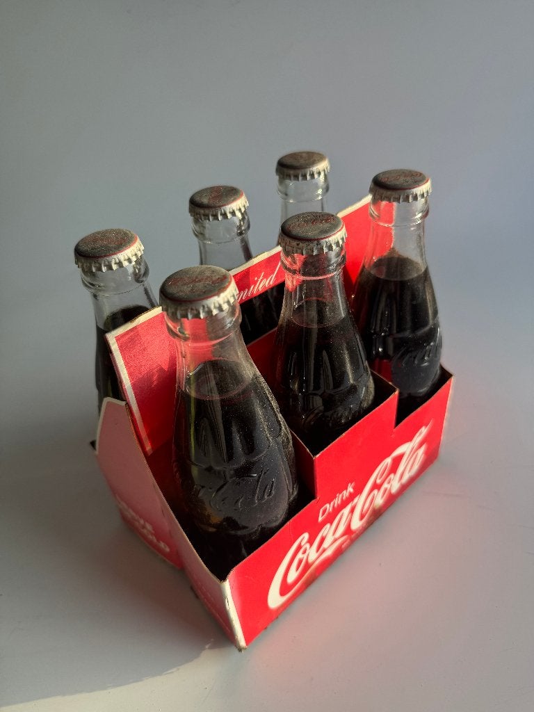 Coca Cola six pack in kartonnen kratje, Ophalen of Verzenden, Gebruikt, Verpakking