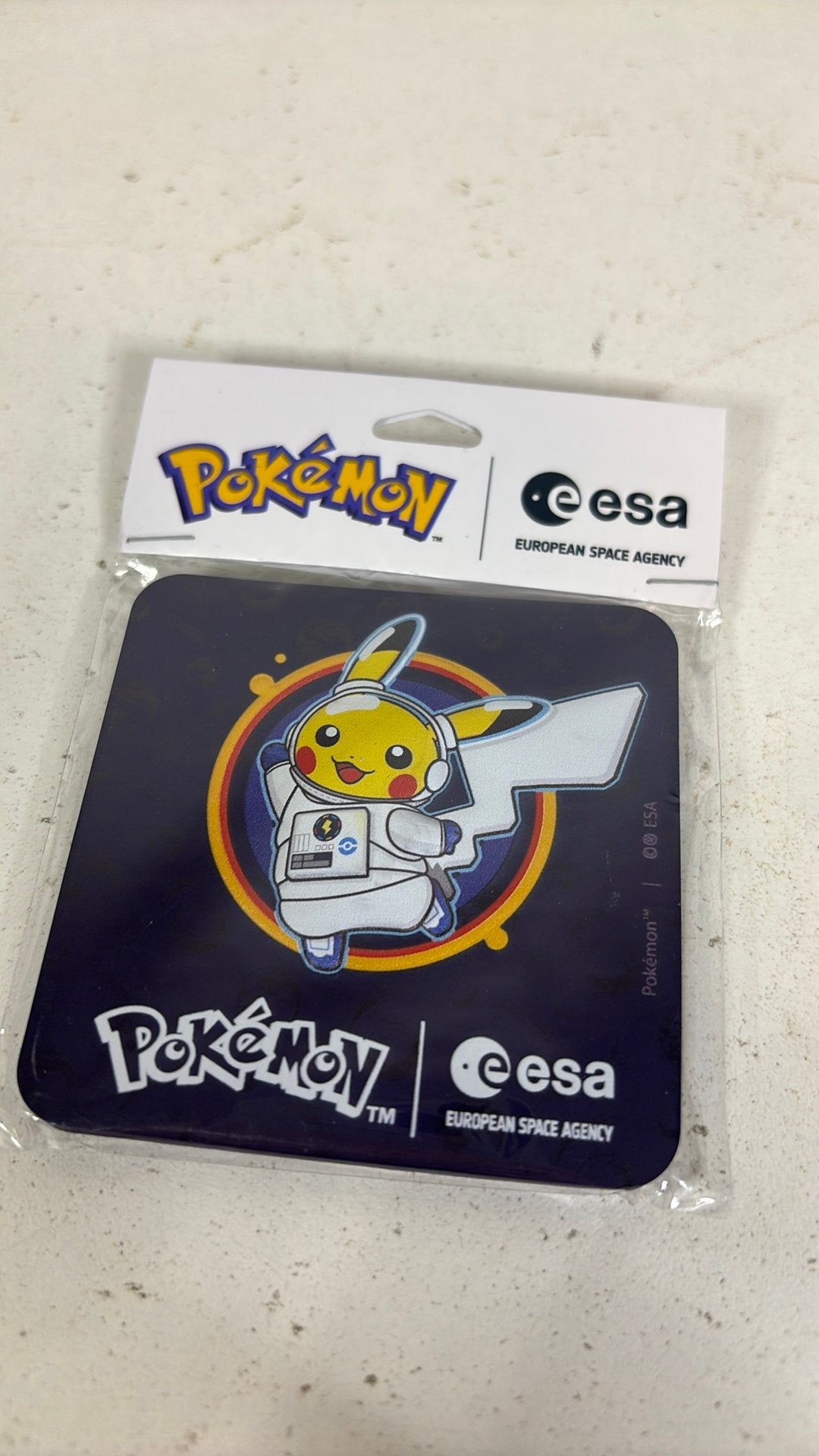 Magneet pokemon Esa pikachu, Verzenden, Zo goed als nieuw, Overige typen