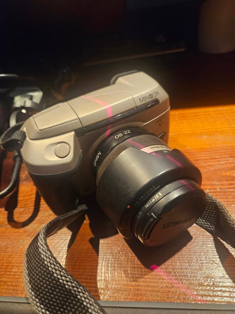 Minolta Dynax 5xi spiegelreflexcamera met defect, Ophalen of Verzenden, Niet werkend, Spiegelreflex, Minolta