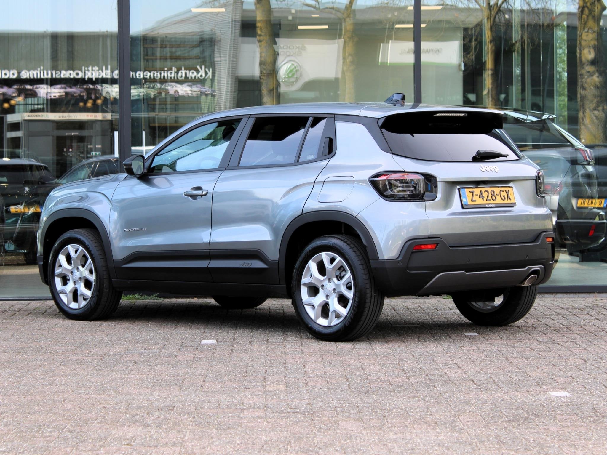 Jeep Avenger 1.2 Longitude | Navi / Camera / Stoelverwarming, Auto's, Voorwielaandrijving, 12 maanden, Gebruikt, Euro 6