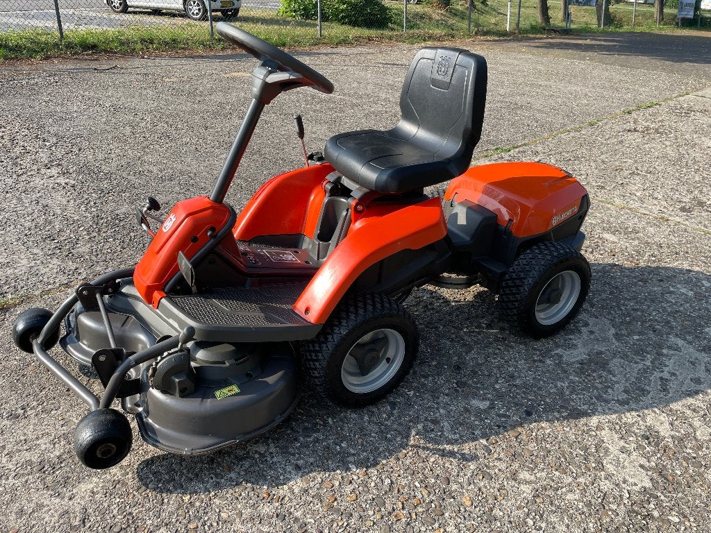Husqvarna Rider 112iC Lithium Ion 85 cm maaidek, Ophalen, Postbus 50131. Almere, Gebruikt, Versnellingen