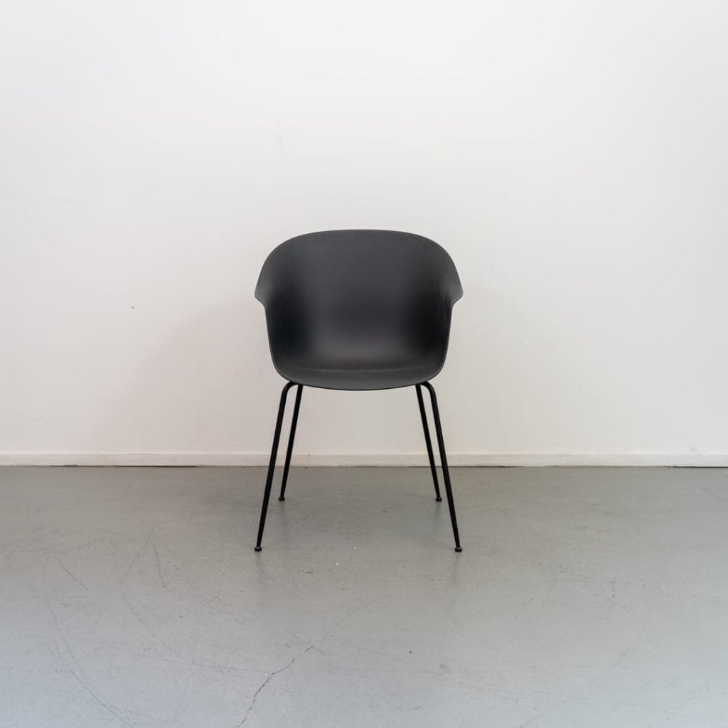 Gubi Bat Stoel Zwart Kunststof, Niet ingevuld, Nieuw, Niet ingevuld, Niet ingevuld