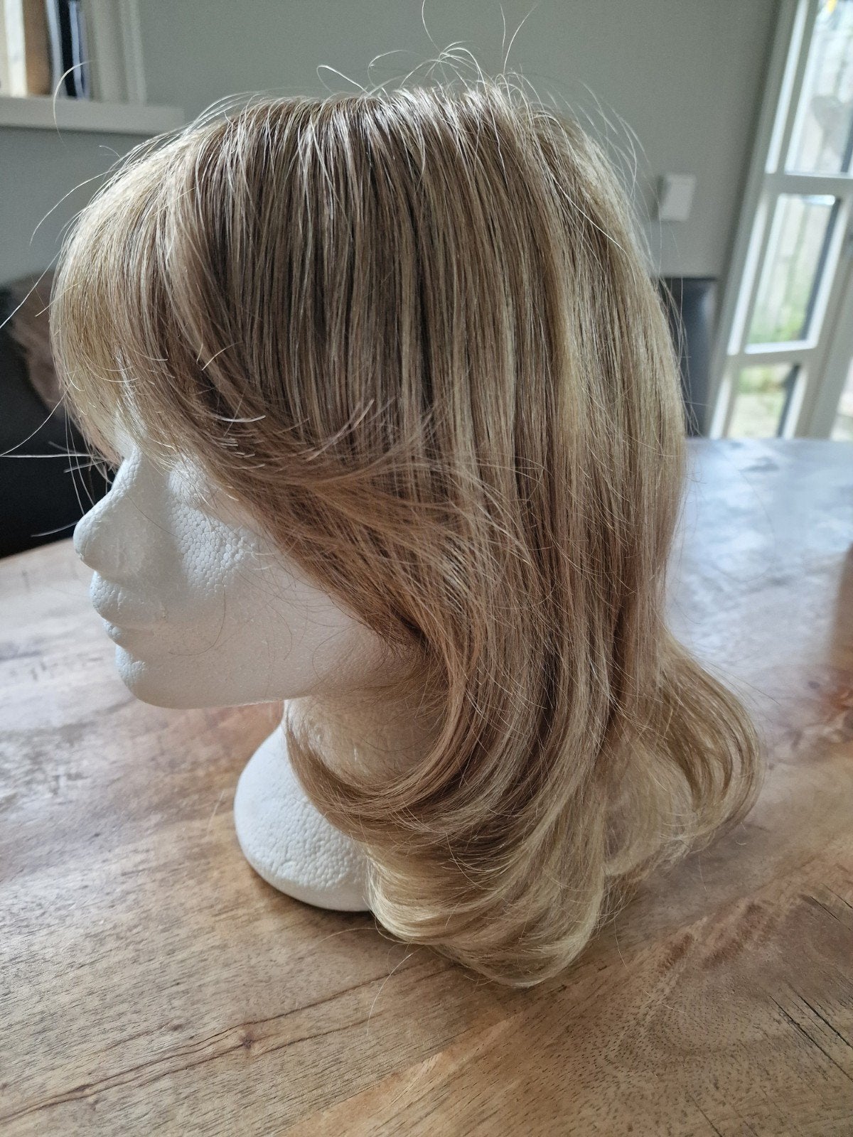 Haarwerk van Gisela Mayer - Blond/Bruin mix, Sieraden, Tassen en Uiterlijk, Uiterlijk | Haarverzorging, Ophalen of Verzenden, Zo goed als nieuw