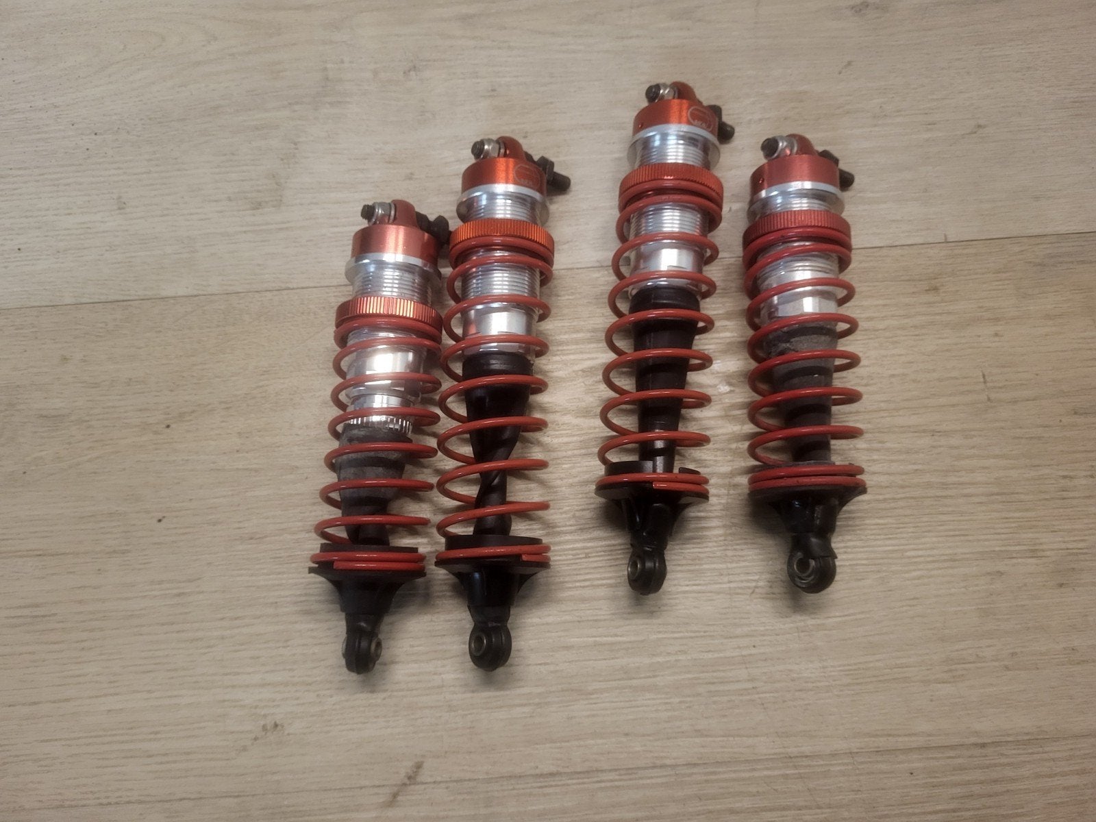 losi 5ive T schokbrekers, Benzine, Ophalen of Verzenden, Zo goed als nieuw, Onderdeel