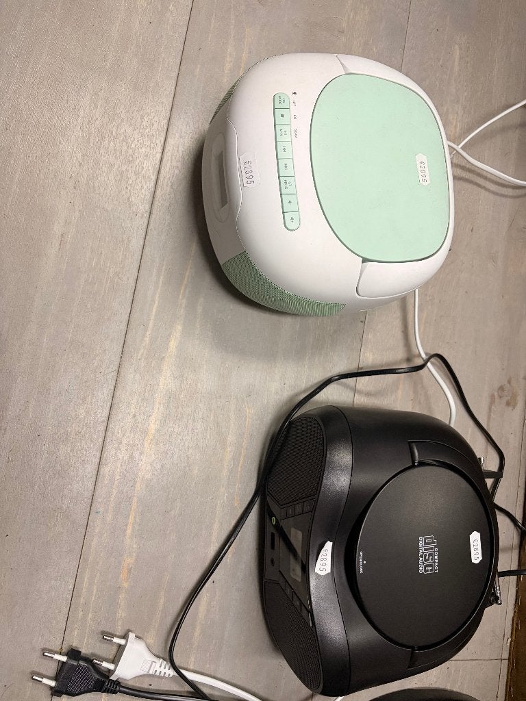 2x Radio's, Ophalen of Verzenden, Zo goed als nieuw, Radio