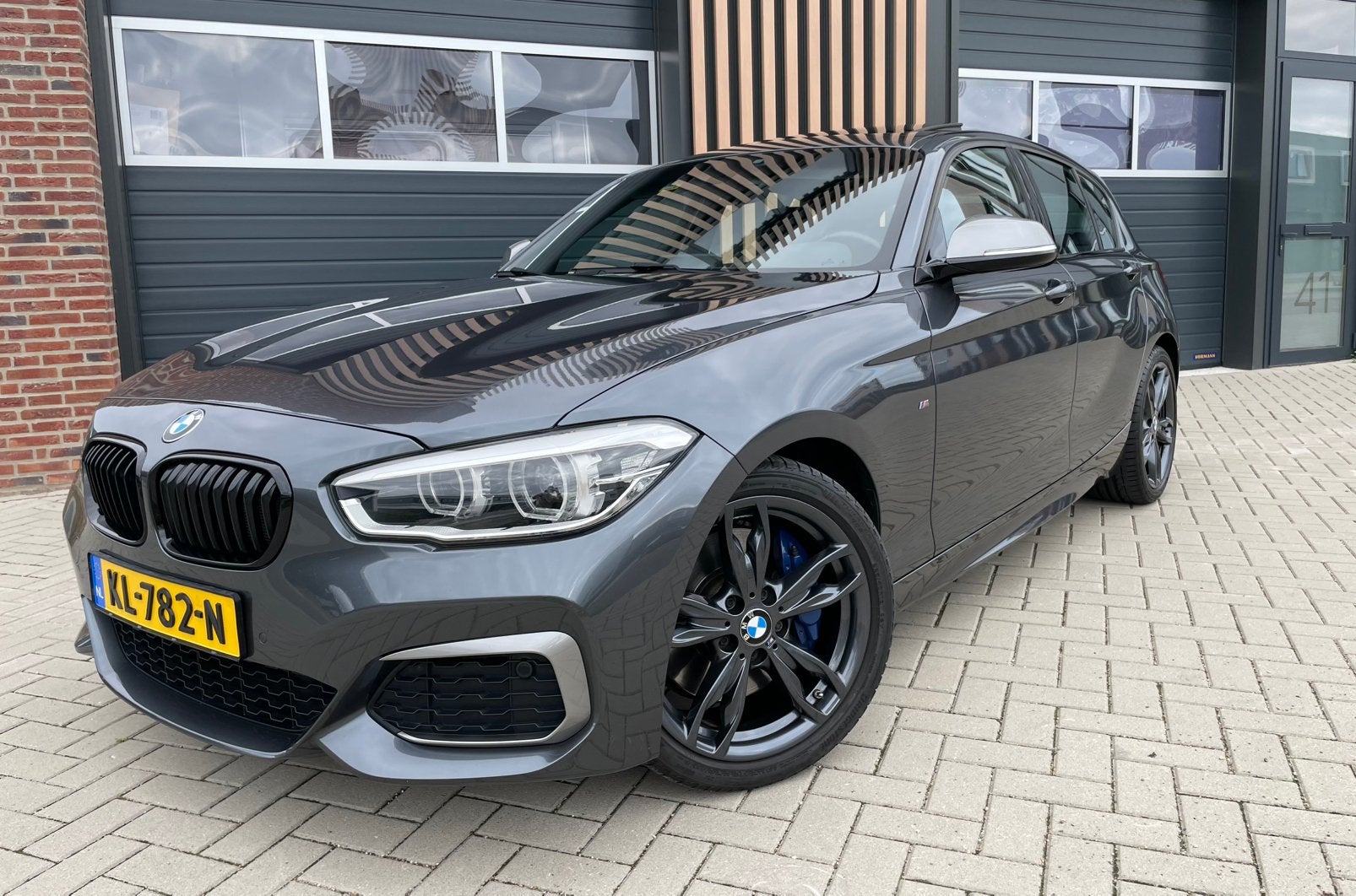 M140i | Org. Ned | M-perf Sperdiff | Centennial High Exec., Auto's, BMW, Achterwielaandrijving, Zwart, 340 pk, 75 €/maand
