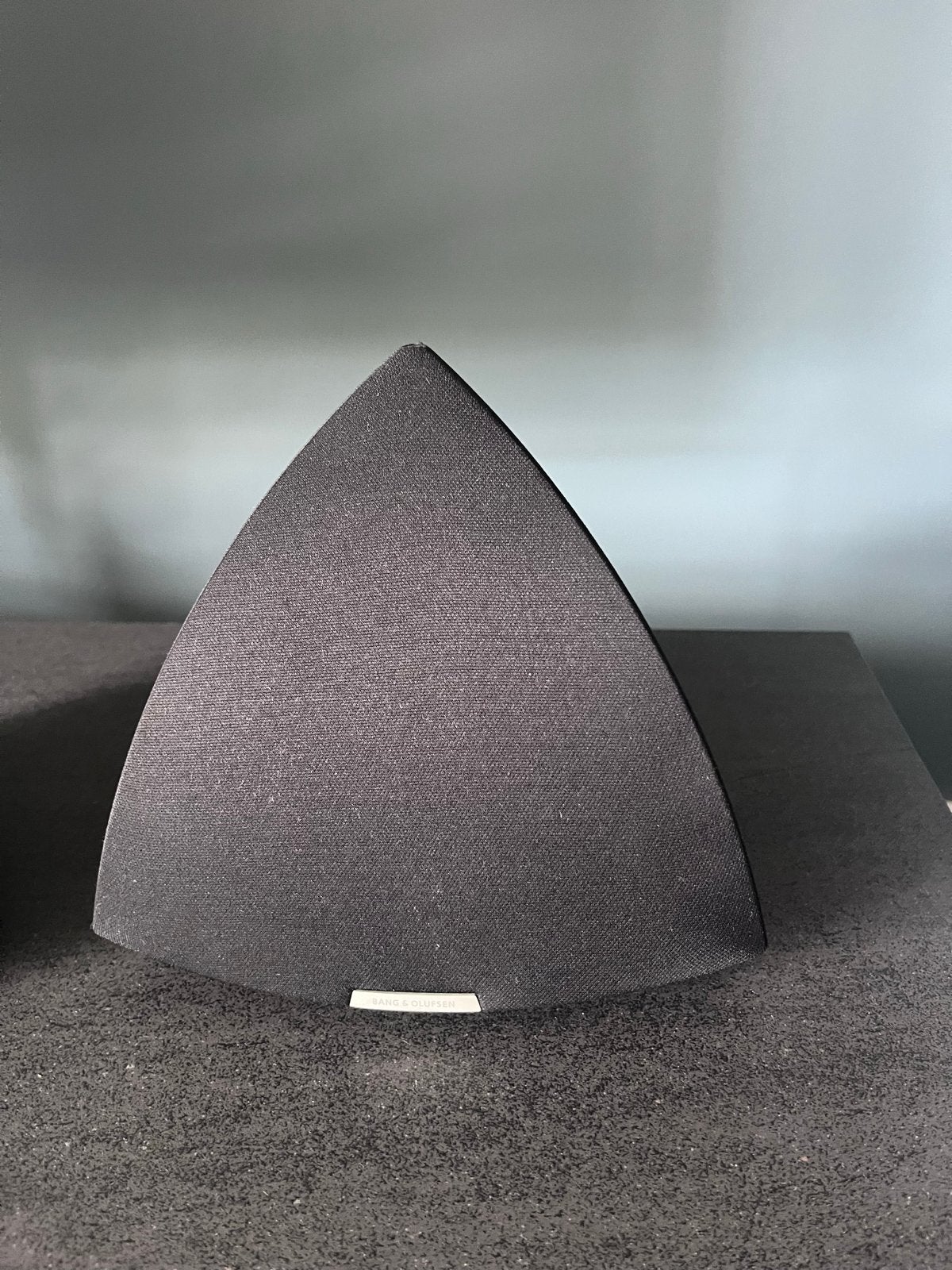 Bang & Olufsen Beolab 4 speaker met houders en kabels, Ophalen, Gebruikt, Inclusief kabels, 60 tot 120 watt