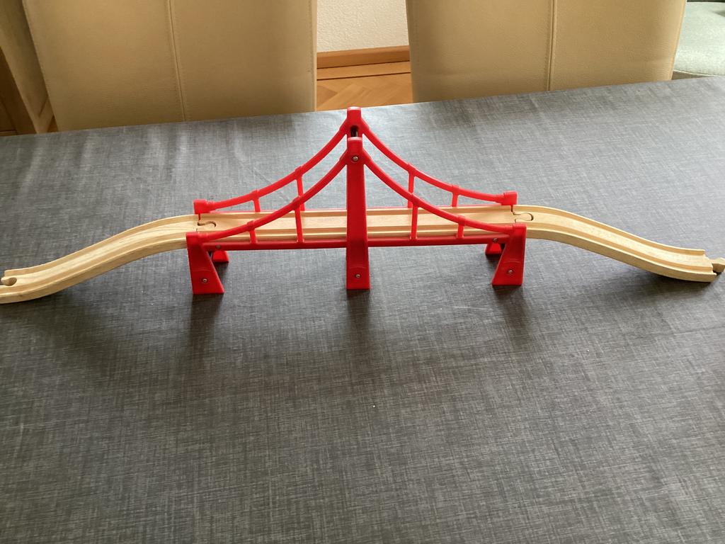 Brio hangbrug em hellende railstukken, Ophalen, Zo goed als nieuw