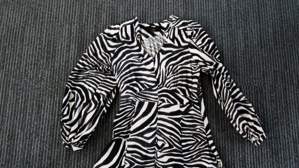 leuke Jurk Shoeby Exksept Fred van Leer maat M., Kleding | Dames, Jurken, Zo goed als nieuw, Maat 38/40 (M), Zwart, Onder de knie
