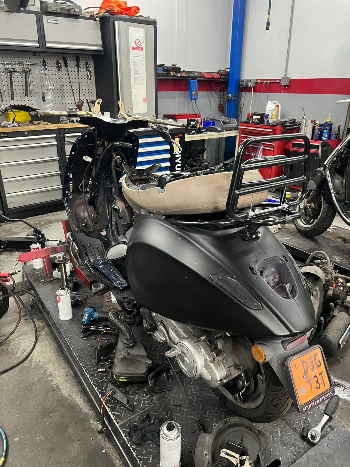 Vespa frame compleet, Fietsen en Brommers, Brommers | Vespa, Zo goed als nieuw, Ophalen
