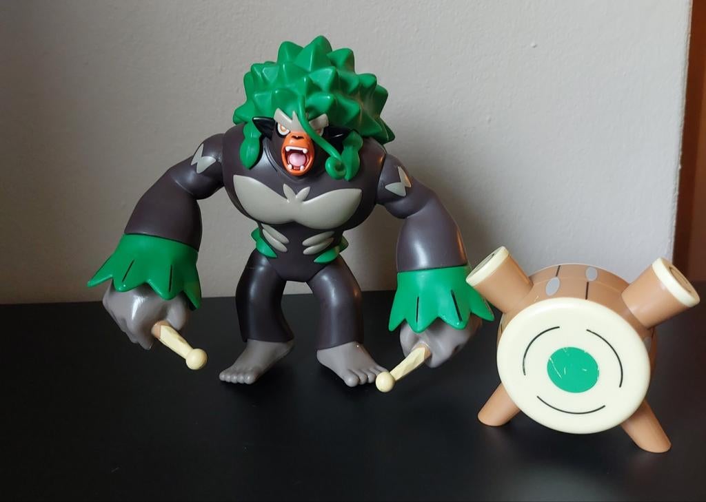 Pokémon, Rillaboom actiefiguur met trommel, Ophalen, Zo goed als nieuw
