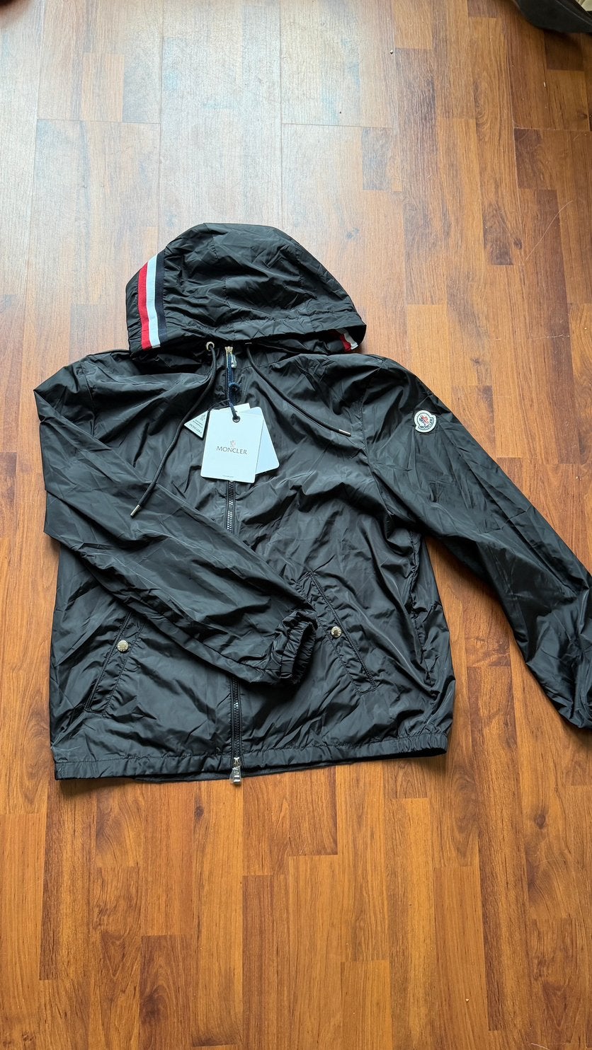 Moncler windbreaker met NFC maat L, Ophalen of Verzenden, Zo goed als nieuw, Maat 52/54 (L), Zwart