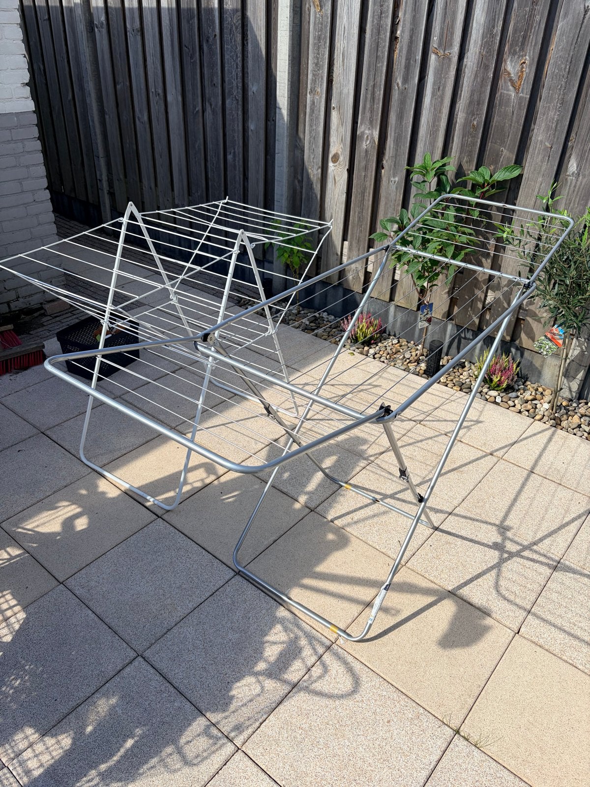 Twee stevige droogrekken voor binnen en buiten, Ophalen, Gebruikt