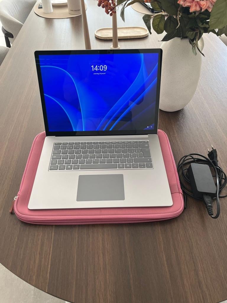 Laptop - AMD RYZEN 5 Microsoft Surface R edition 2.1 GHz, 256 GB, 2 tot 3 Ghz, 15 inch, 8 GB