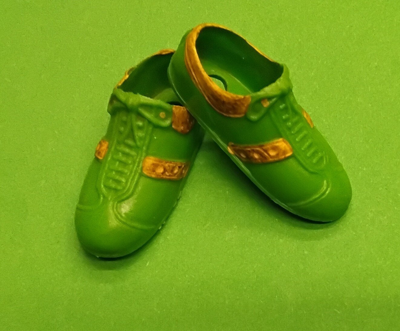 Vintage Barbie"Dusty/Skye"Tennis Schoenen Sport Groen/Goud, Verzenden, Gebruikt, Kleertjes