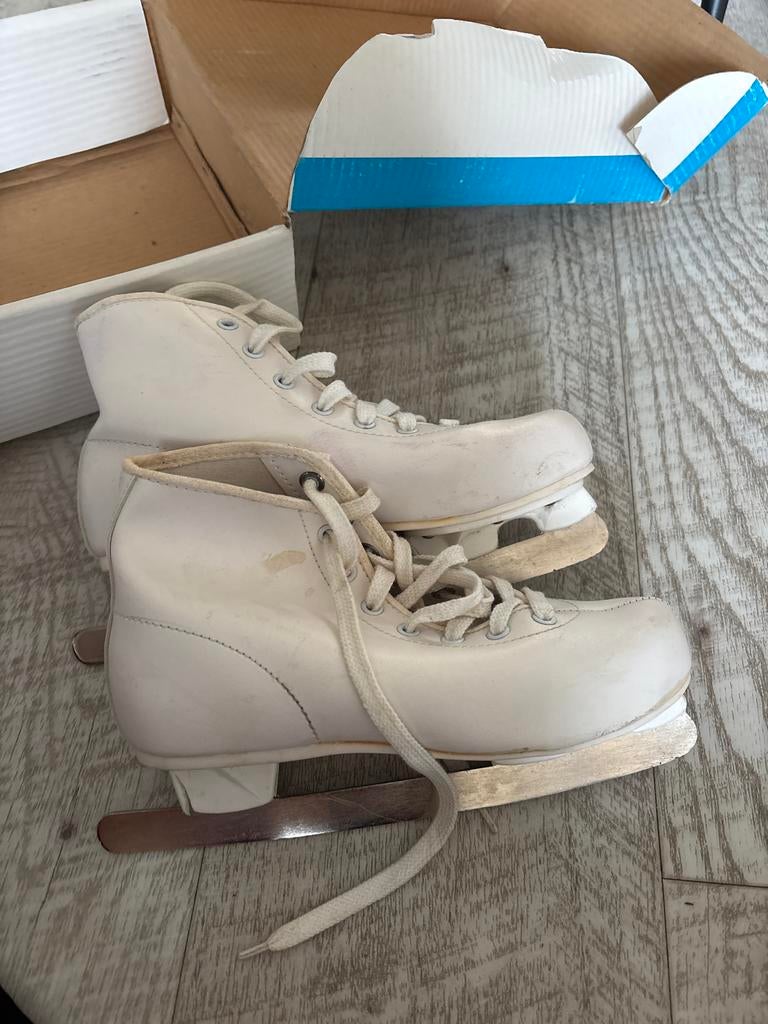Witte schaatsen maat 36, Ophalen of Verzenden, Gebruikt, Kunstschaatsen