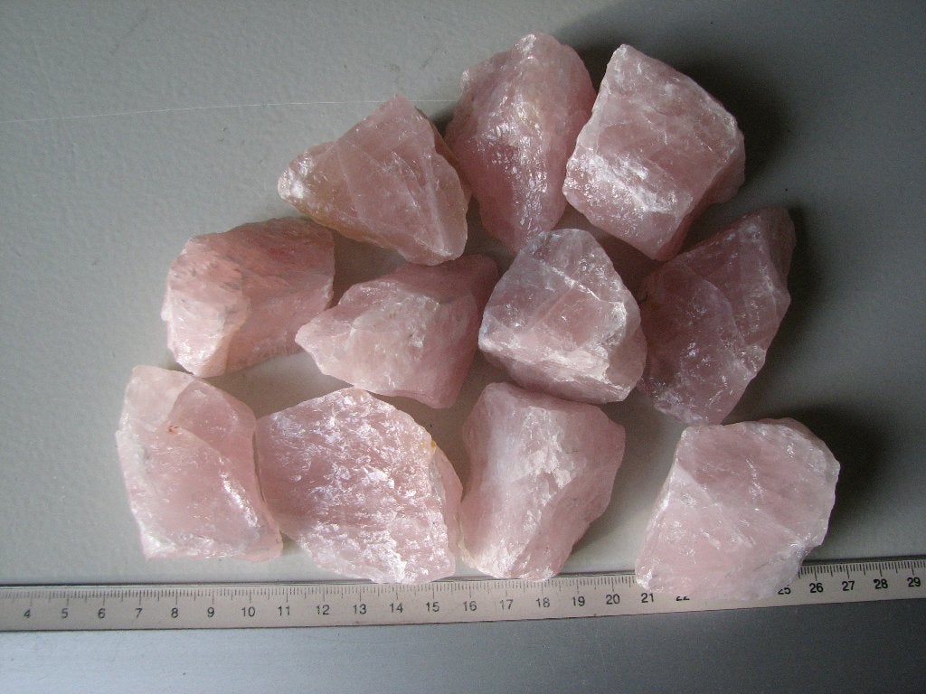 Mooie Stukken Roze Rozenkwarts.per stuk € 4,00, Verzenden, Mineraal