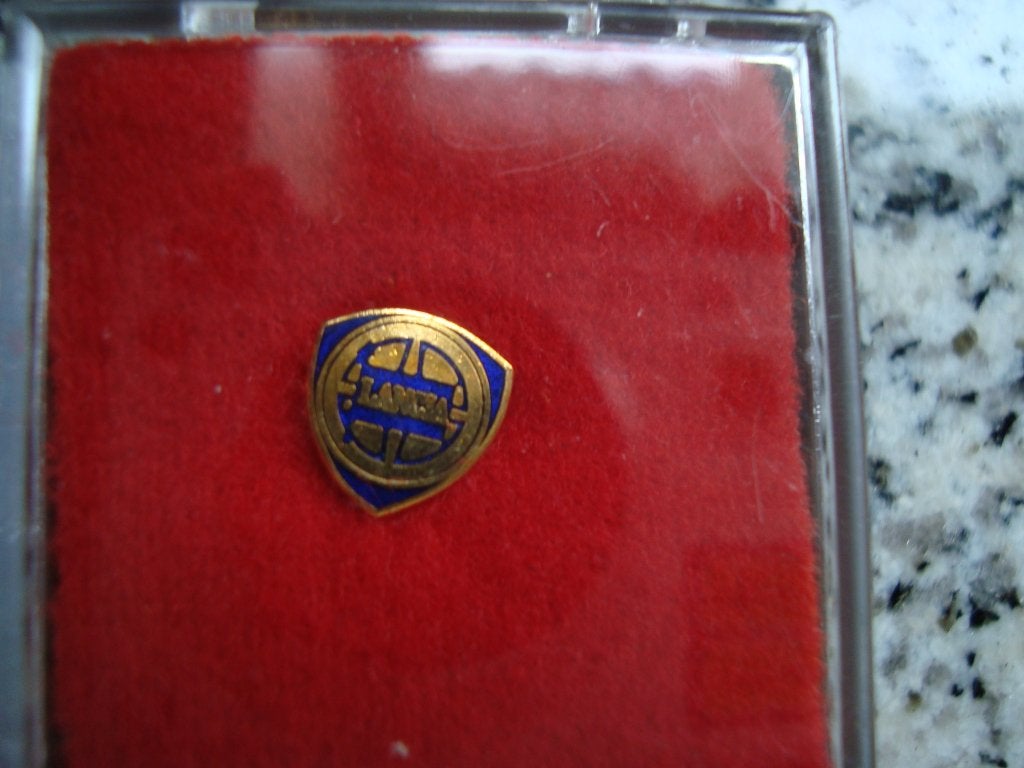 Lancia pins in doosje nieuw, Ophalen of Verzenden, Nieuw, Auto's