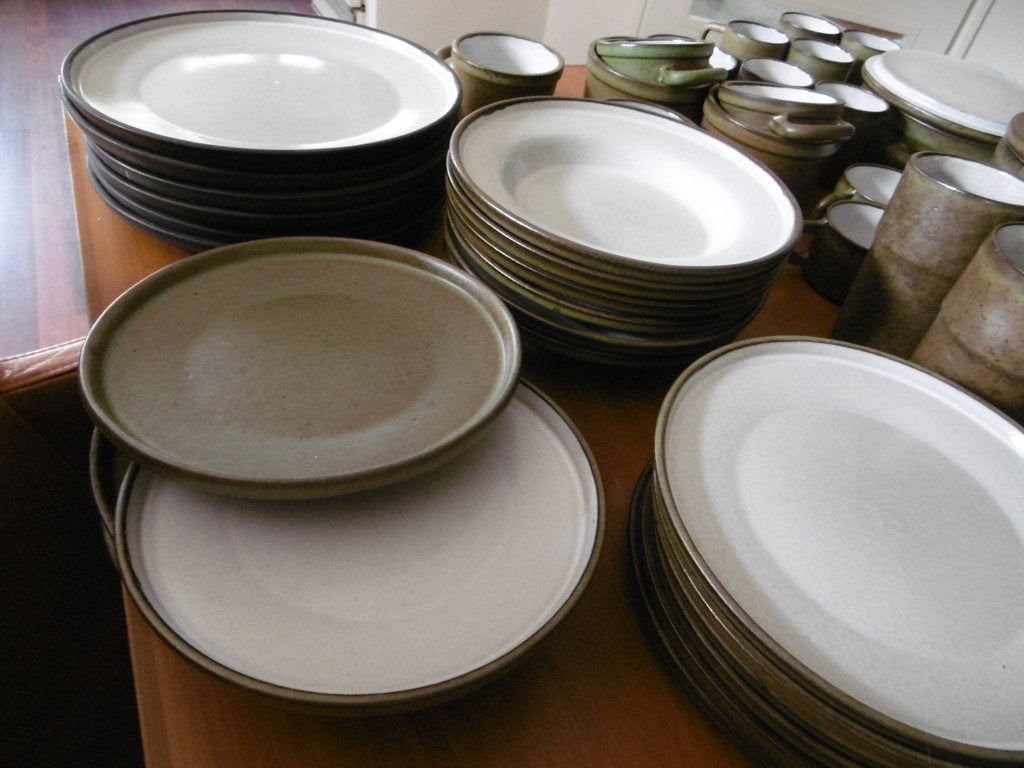Lucy Bakker, servies Quirina, ovenvast. Kleur groen, Huis en Inrichting, Keuken | Servies, Zo goed als nieuw, Compleet servies
