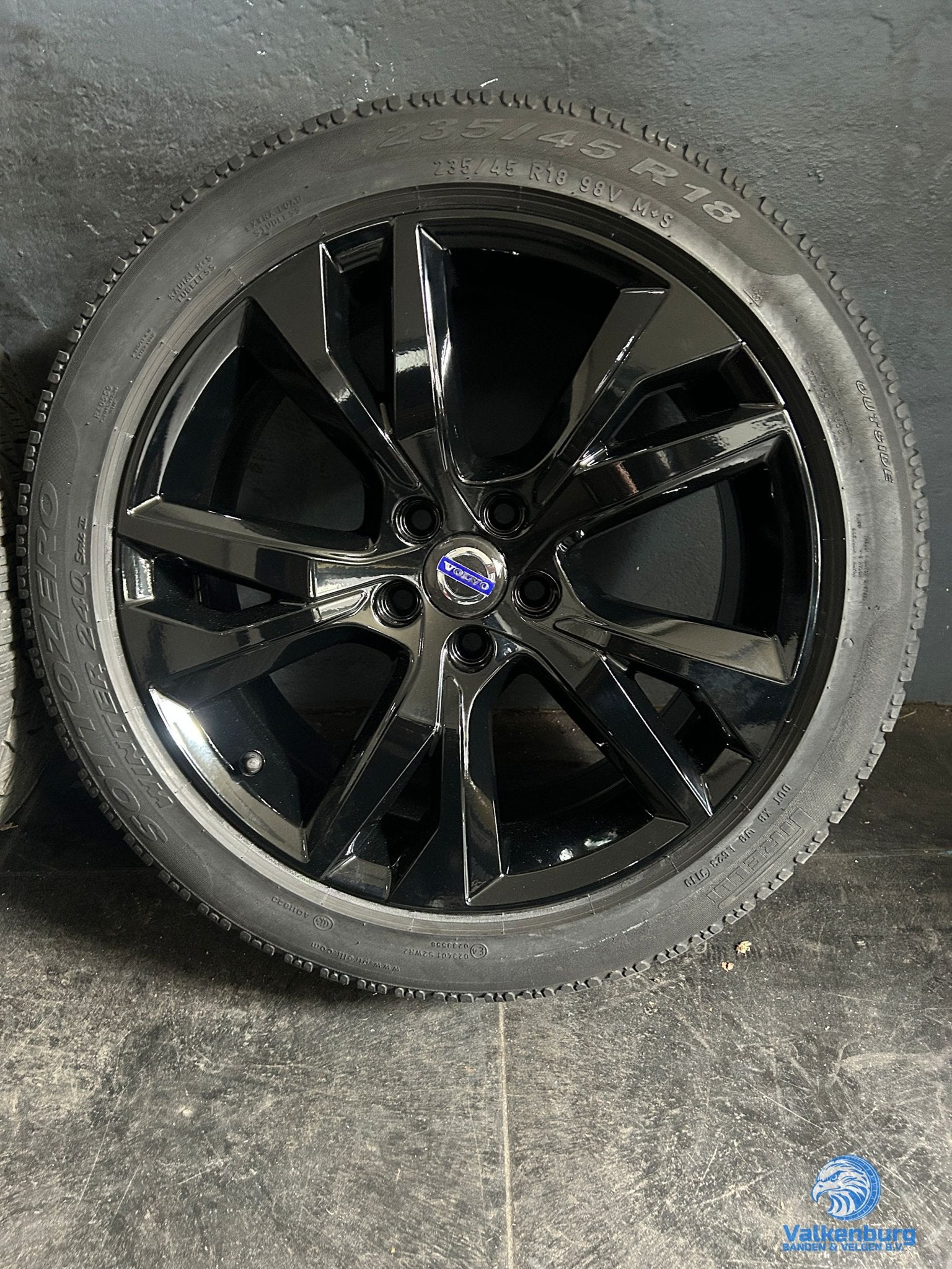 5-6mm! Originele Volvo S60 V60 5-Double Spoke Black 18 inch, Auto-onderdelen, 18 inch, Gebruikt, -, -