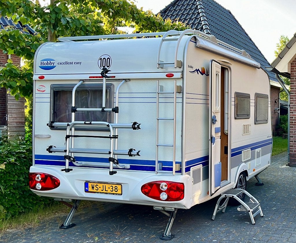Hobby 400SF Excellent Easy 2006 (Lichtgewicht), Kachel, Hobby, Treinzit, Particulier