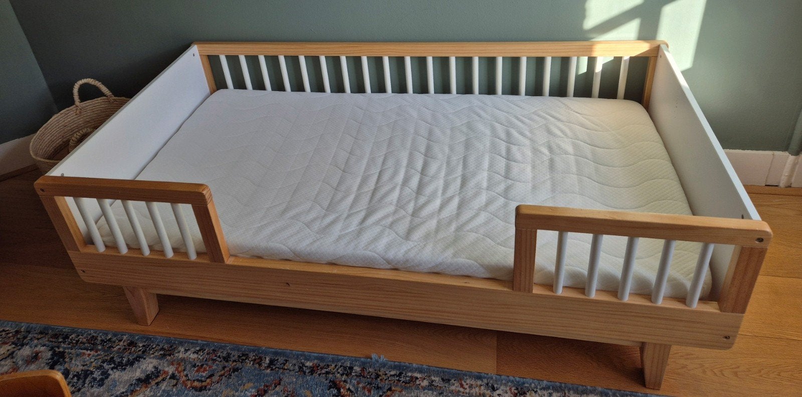 Petite Amelie Cherise dreumes peuterbedje

Bedje is all, Kinderen en Baby's, Ophalen, 140 tot 160 cm, 70 tot 85 cm, Matras