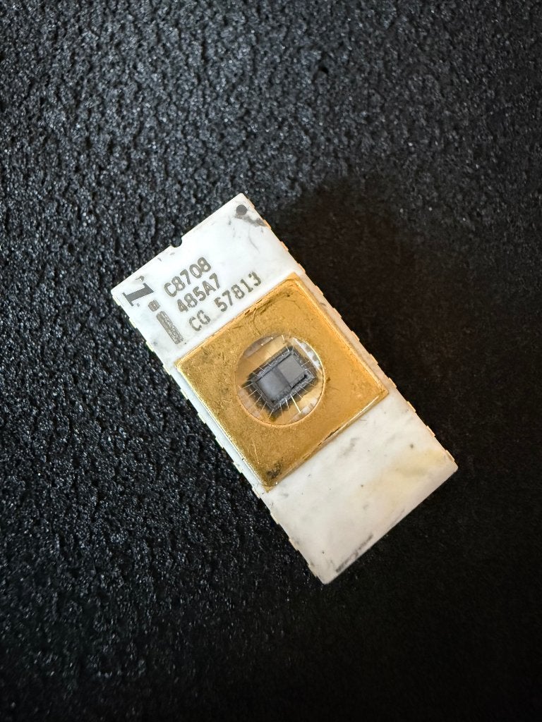 Vintage EPROM Intel C8708 uit 1976, Ophalen of Verzenden, Intel