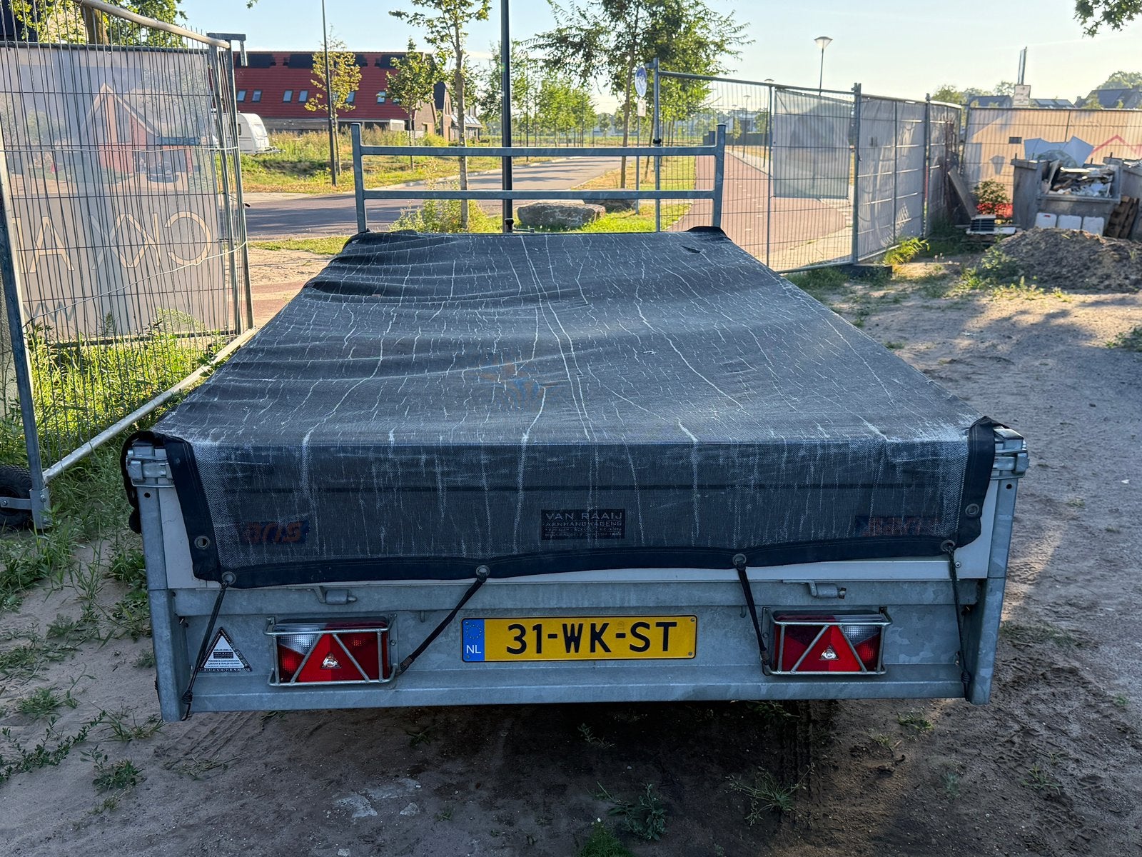 Saris dubbelasser aanhangwagen, Ophalen, Zo goed als nieuw