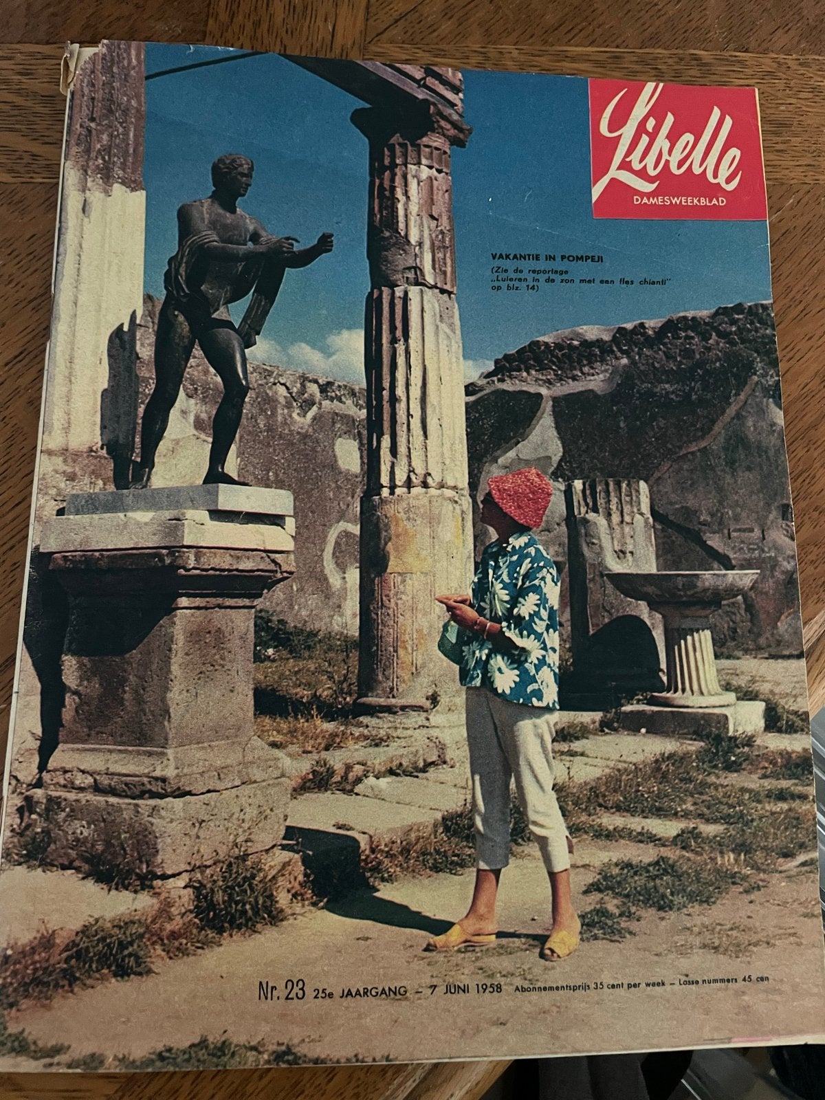 Libelle Damesweekblad - 7 juni 1958 - Nr. 23 - Vakantie in P, Ophalen of Verzenden, Gelezen, Damesbladen