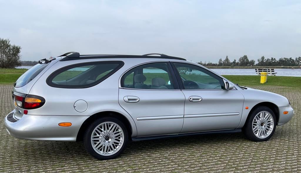 Ford Usa Taurus 3.0 L-v6 GL Wagon AUT 1998 Grijs, Stof, Metallic lak, Stationwagon, 6 cilinders