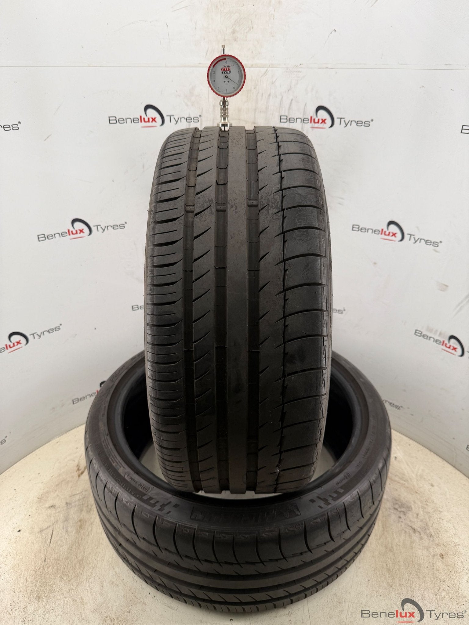 235/35ZR19 Pilot 235/35R19 235/35 R19 ZR19 235/35/19 2353519, Gebruikt, -, -, 235 mm