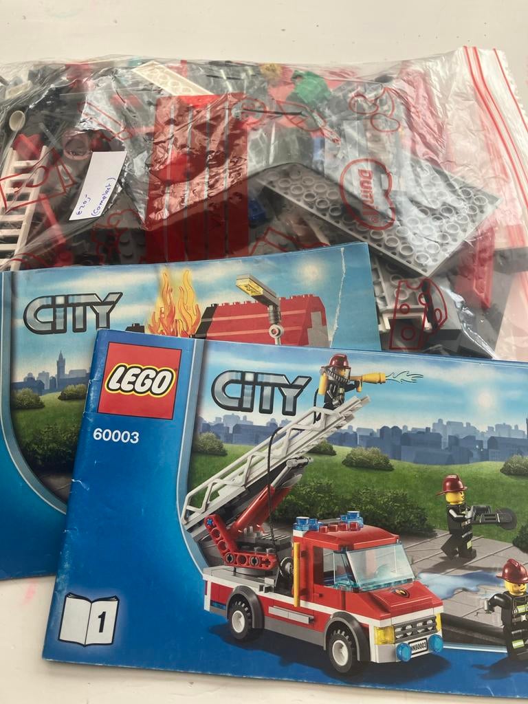 Lego City Brandweerwagen 60003 met instructies, Kinderen en Baby's, Speelgoed | Duplo en Lego, Lego, Ophalen of Verzenden, Compleet