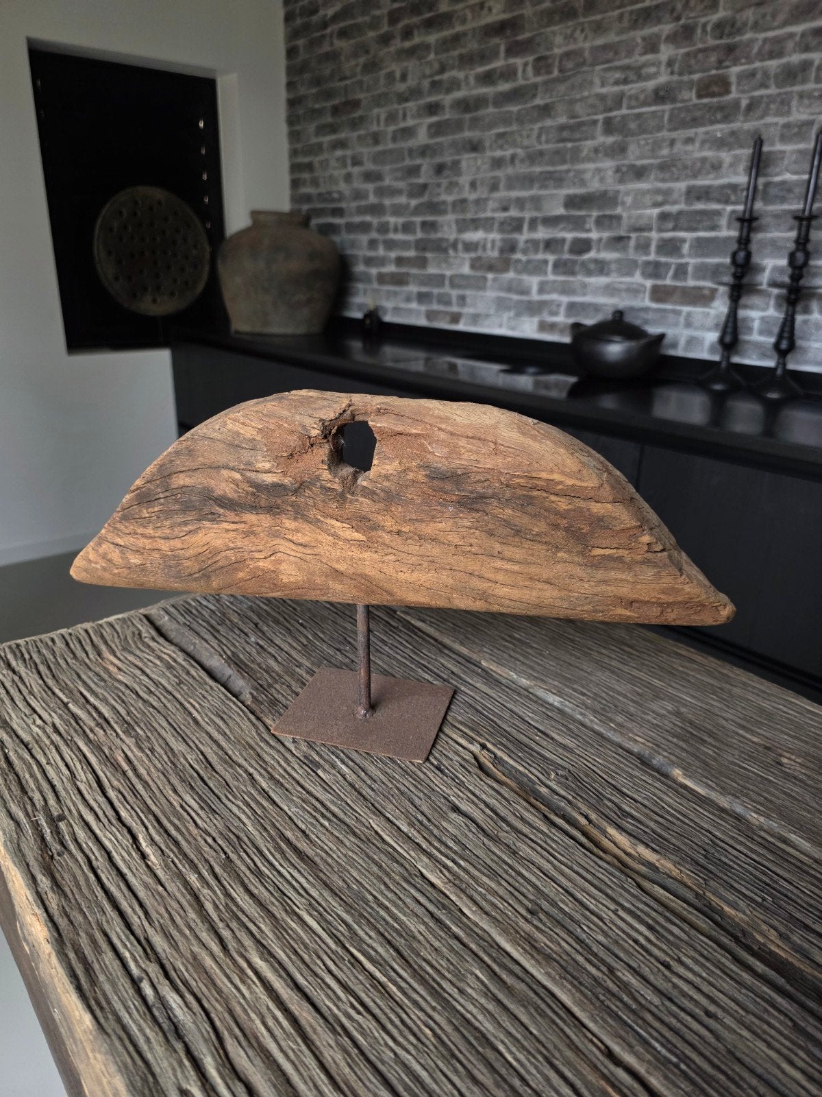 Antiek Houten Ornament op Metalen Voet | Wabi Sabi | Uniek D, Ophalen of Verzenden