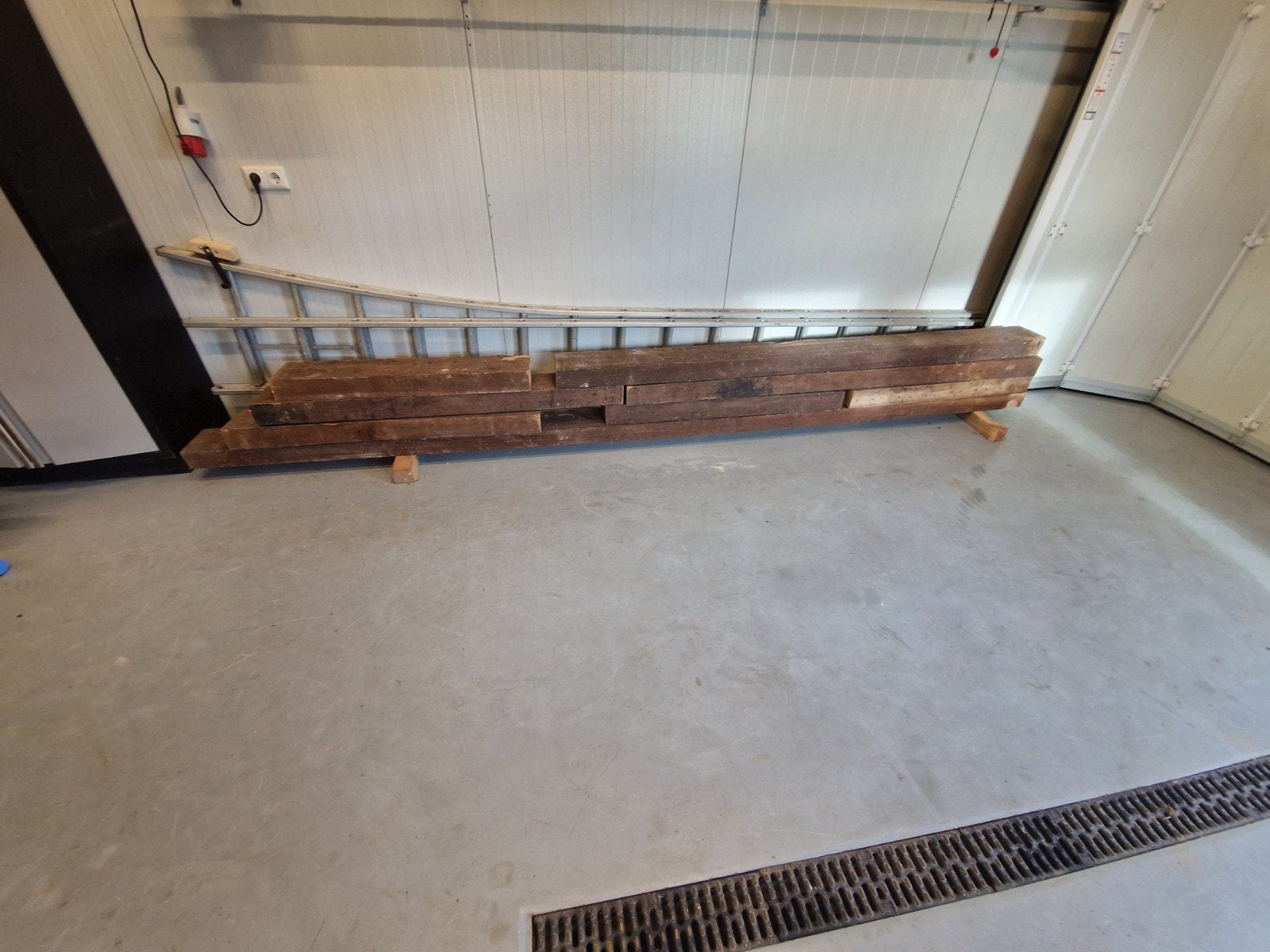 gedroodge Eiken houten balken, Ophalen, Gebruikt, Eiken, 250 tot 300 cm