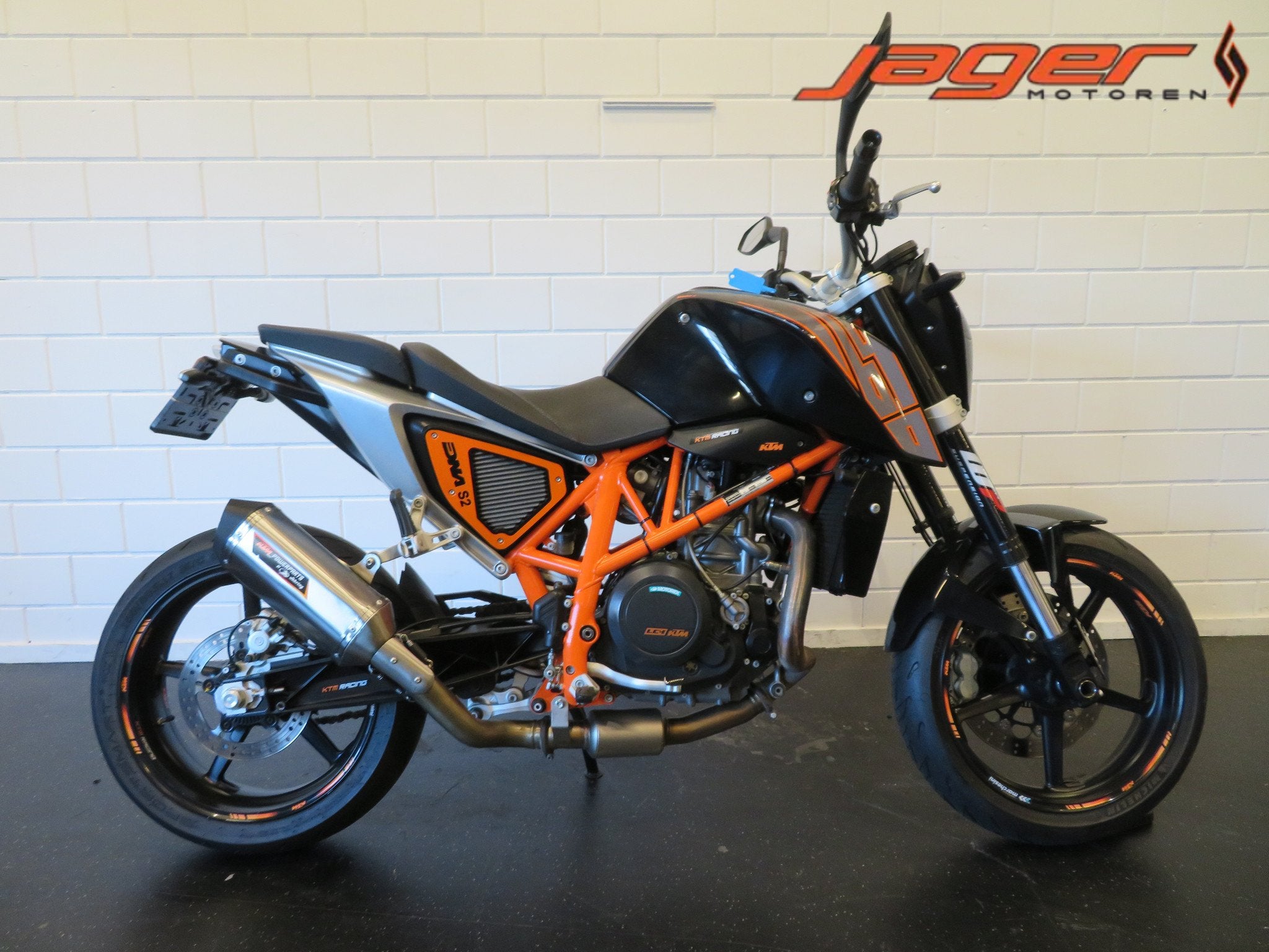 KTM DUKE 690 DUKE690 POWERPARTS! TOPPY (bj 2012), Naked bike, Gebruikt, Bedrijf
