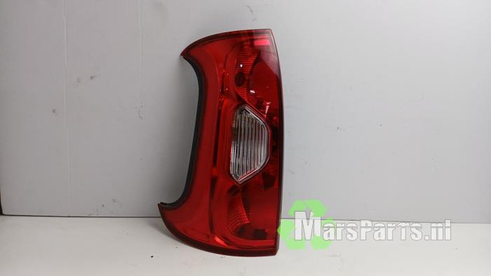 Achterlicht links van een Fiat Panda
