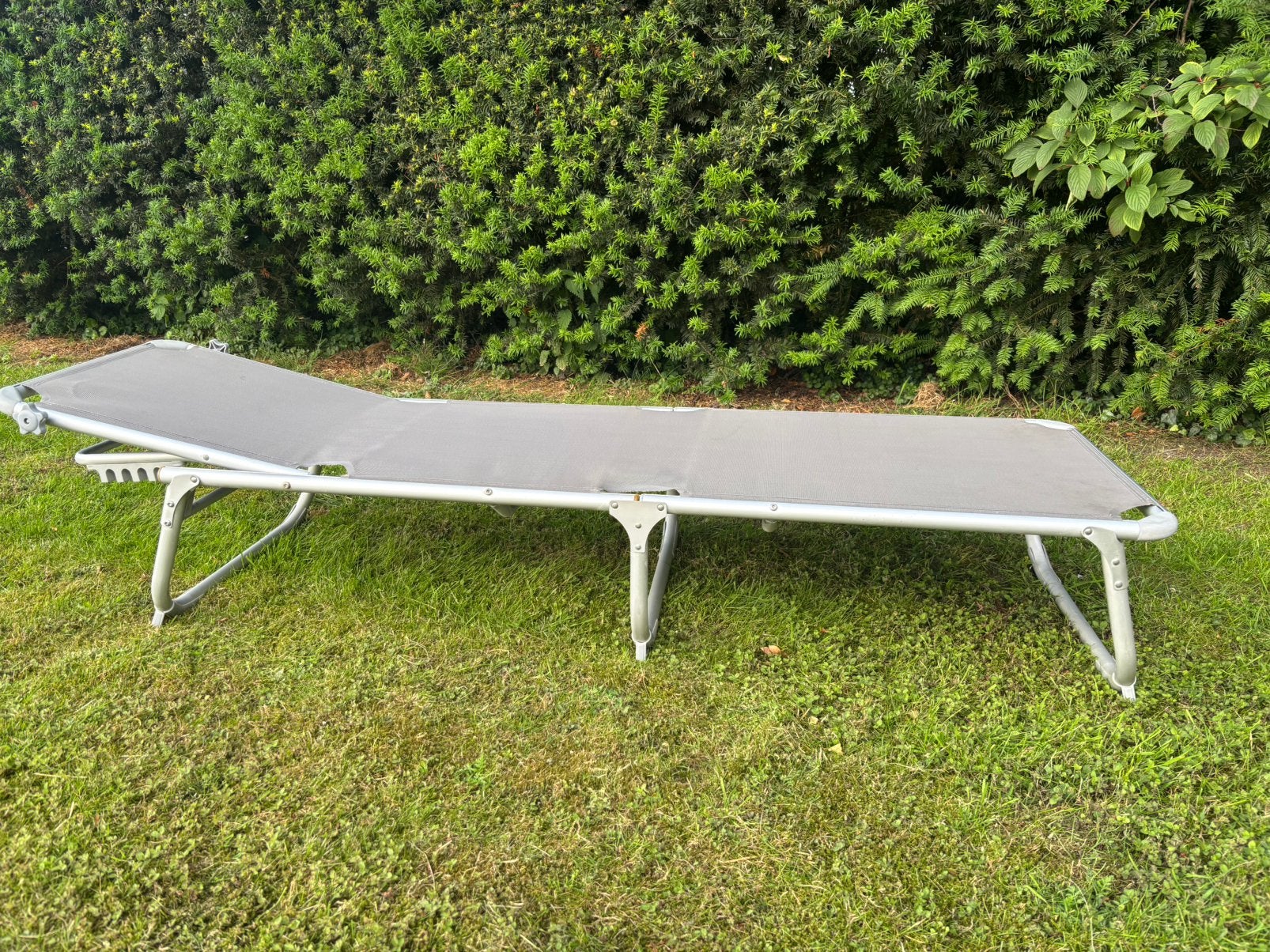 Ligbed., Tuin en Terras, Ophalen, Zo goed als nieuw, Aluminium, Verstelbaar