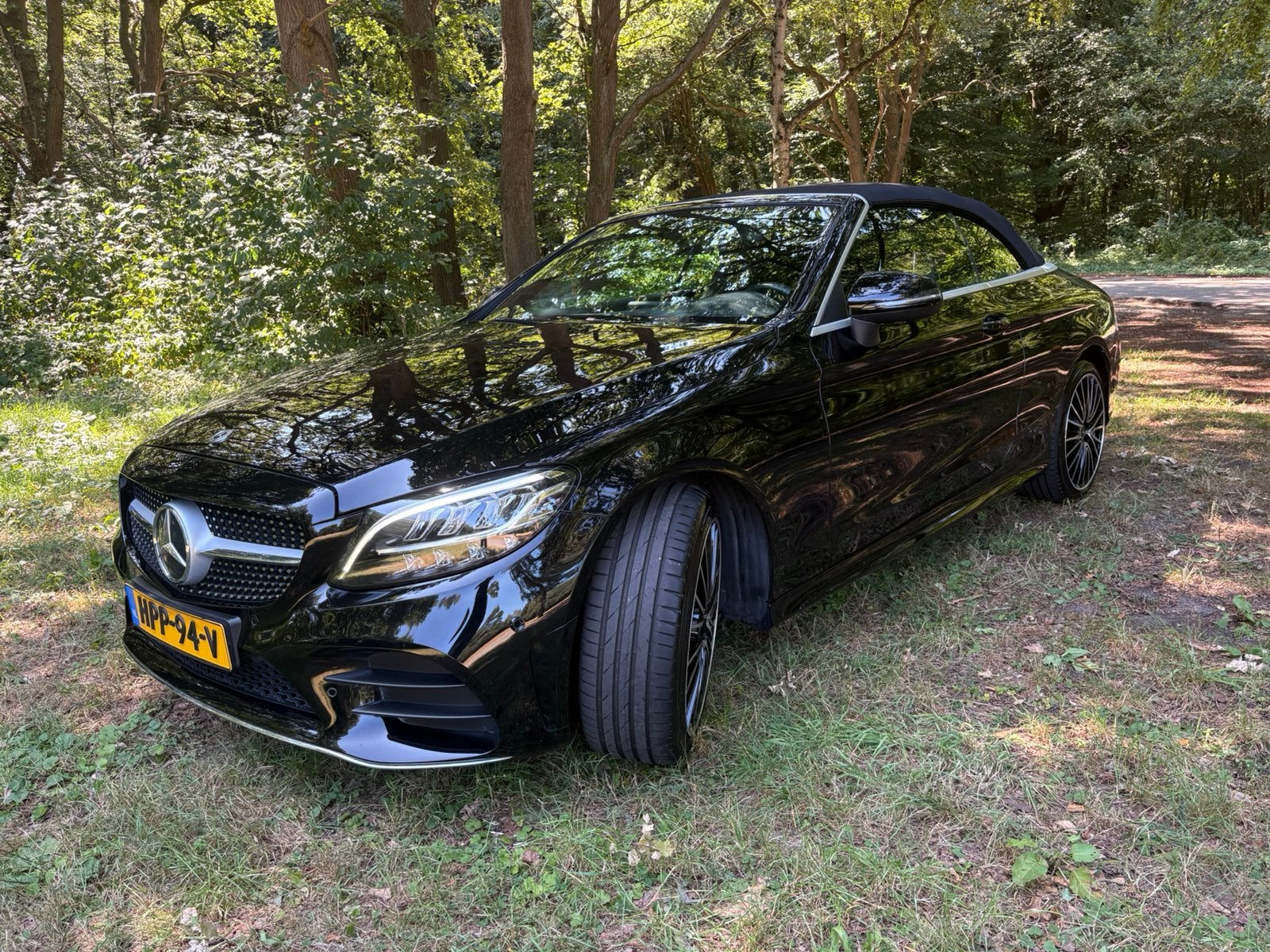 Mercedes-Benz C-Klasse C180 156pk 9G-TRONIC 2019 Zwart, Auto's, Mercedes-Benz, 1800 kg, Zwart, Cabriolet, 4 stoelen