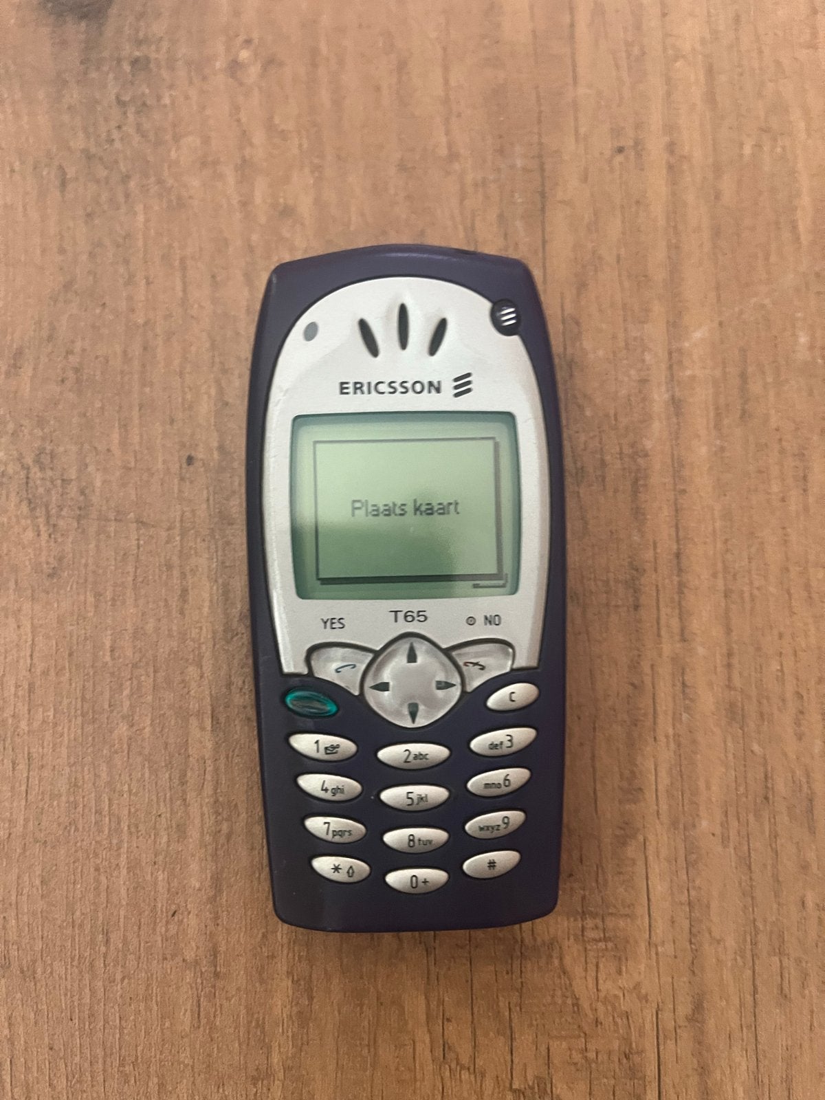 Ericsson T65 mobiele telefoon met oplader, Telecommunicatie, Mobiele telefoons | Overige merken, Gebruikt, Geen camera, Ophalen of Verzenden