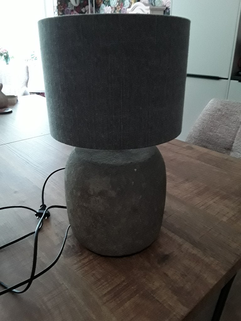 schemerlamp. robuust. landelijk. sober. houten voet, Ophalen, Gebruikt, 43 cm, E27 (groot)