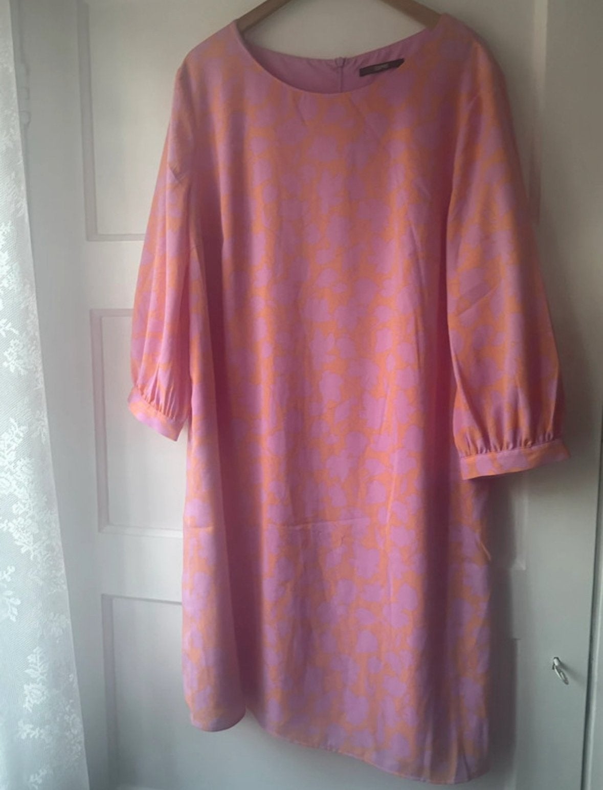 Prachtige pastel roze oranje gebloemde pofmouw jurk Esprit, Maat 42/44 (L), Nieuw, Ophalen of Verzenden, Knielengte