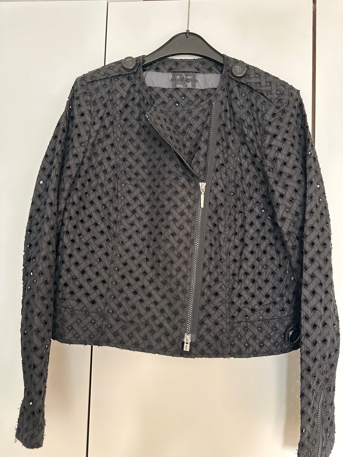 AirField jackje - Zwart, stijlvol en uniek design, Kleding | Dames, Ophalen of Verzenden, Gedragen, Maat 42/44 (L), Zwart