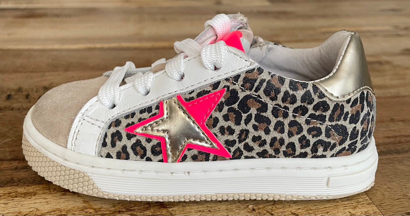 Pinocchio meisjes sneakers schoenen panter maat 23 leer, Meisje, Schoenen, Ophalen of Verzenden, Zo goed als nieuw