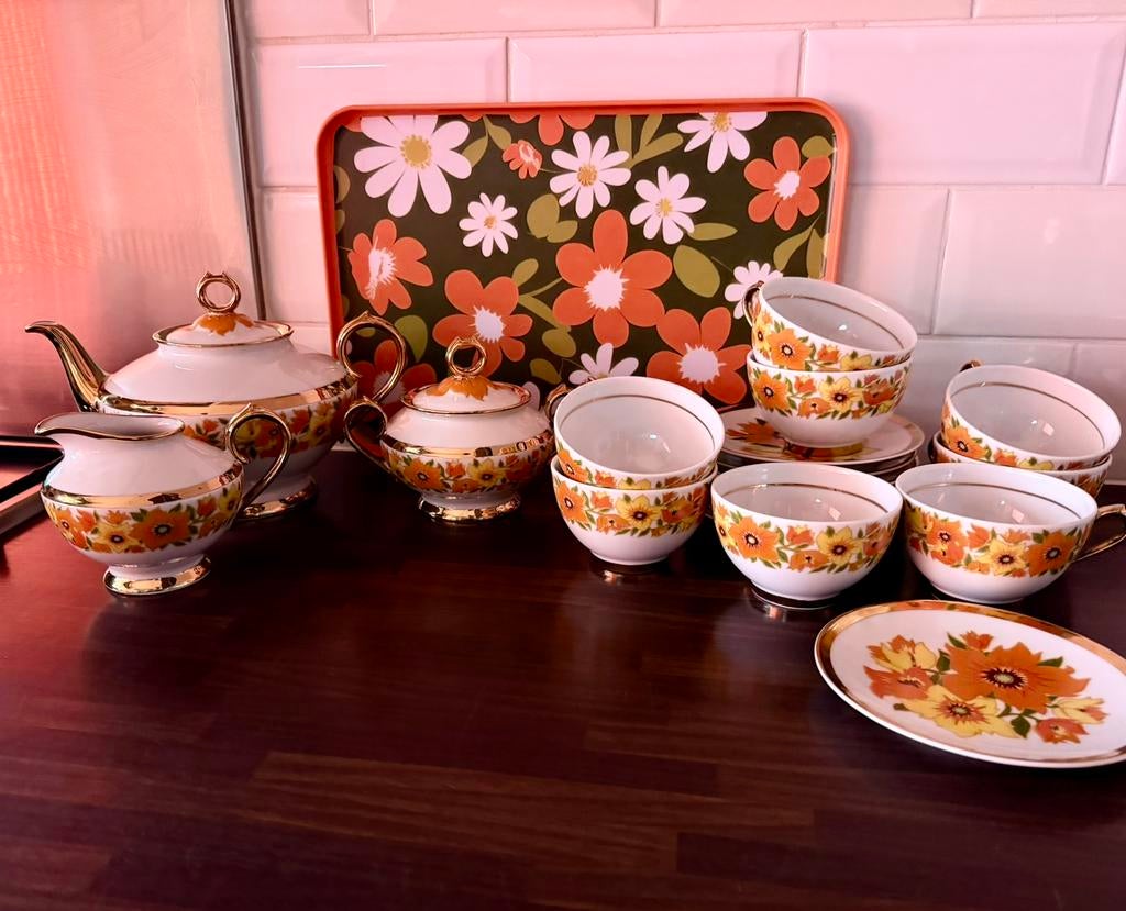 Retro Vintage Thee Servies compleet oranje groen geel goud, Ophalen