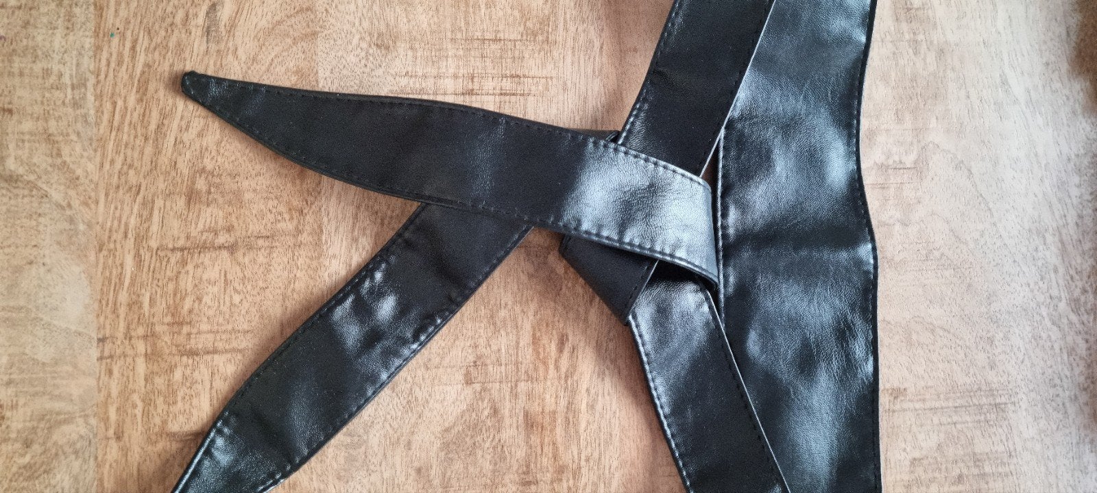 Zwarte Tailleriem - Zo goed als nieuw, Kleding | Dames, Riemen en Ceinturen, Verzenden, Zwart, Tailleriem, 5 cm of meer