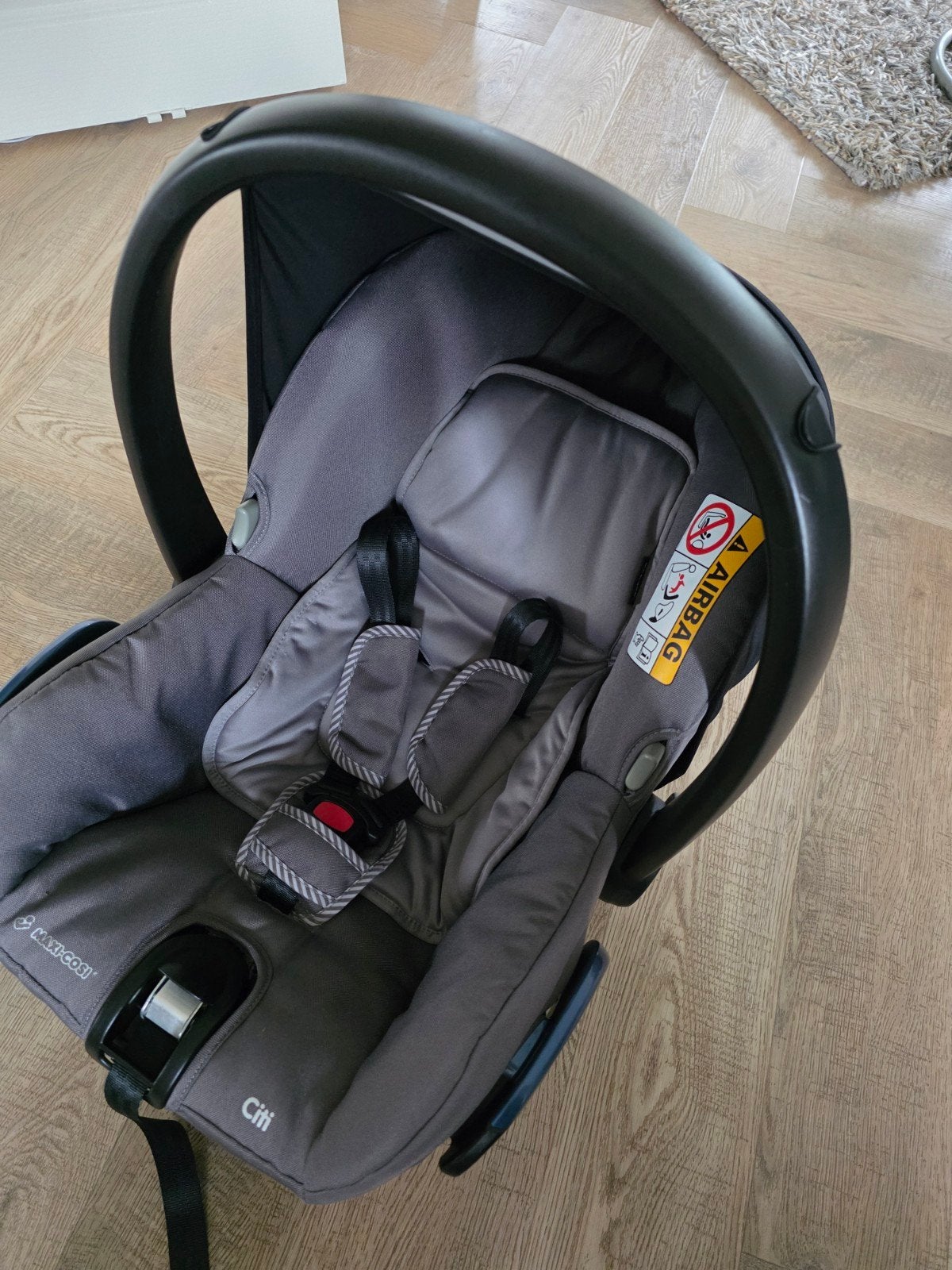 Maxi-Cosi Citi autostoel + opberghoes + zonnedoek - Zo goed, Autogordel, Zo goed als nieuw, 0 t/m 13 kg, Maxi-Cosi