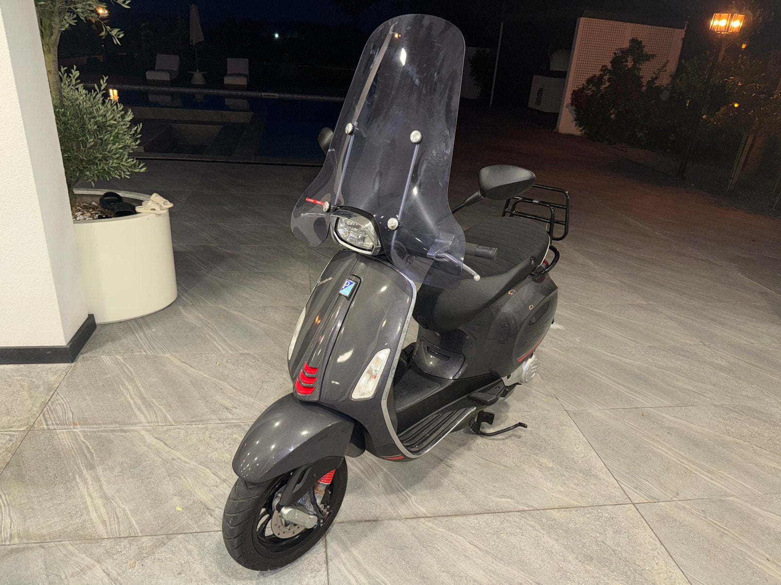Vespa sprint 50, Ophalen, Zo goed als nieuw, Benzine, Vespa